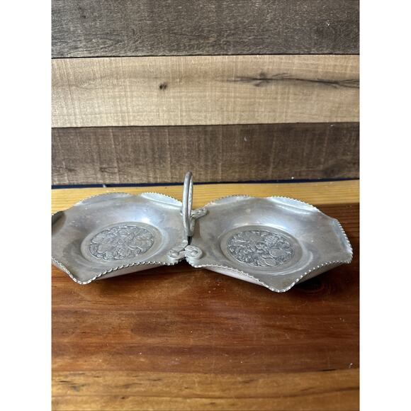 Vintage Cromwell Divided Tray Hand Wrought Aluminum w Handle Floral Design 1950s - Picture 5 of 9